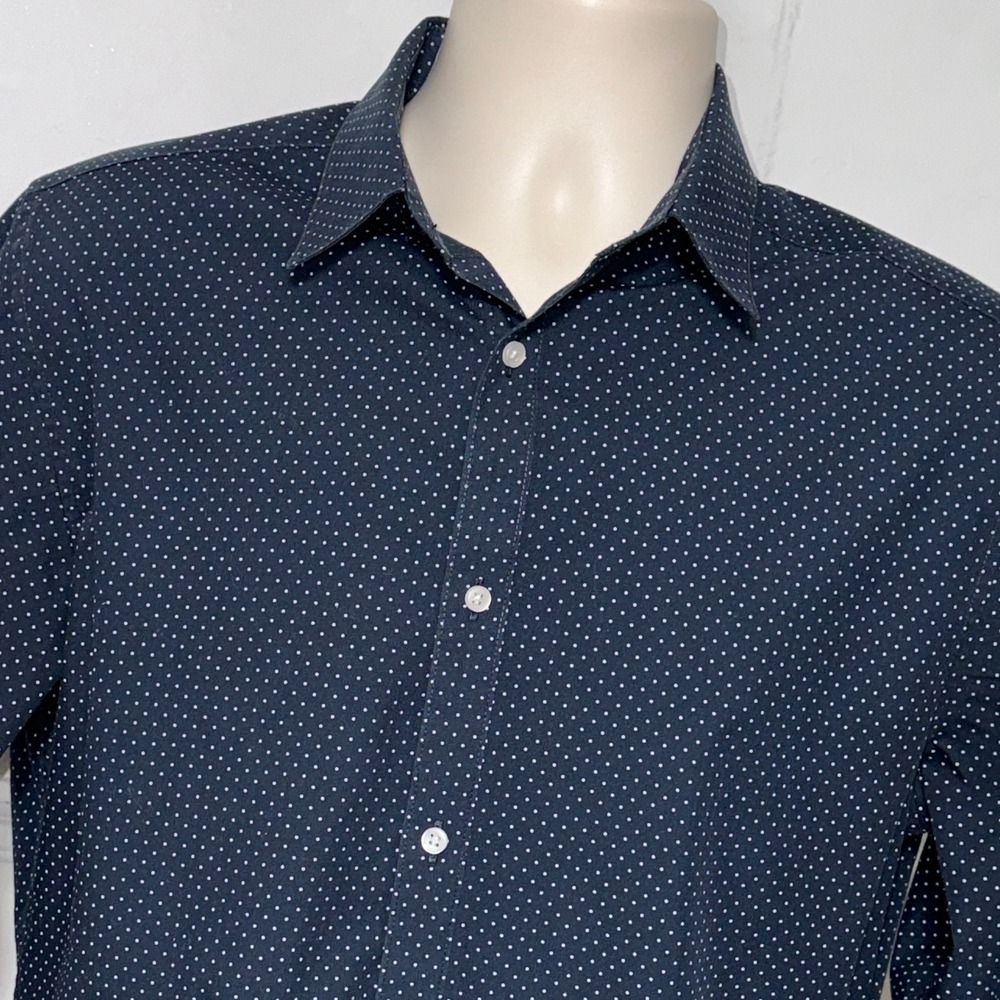 HM Mens Slim Fit Easy Iron Polka Dot Button Down Shirt Navy Blue White Medium